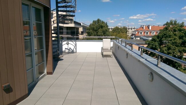 Terrasse Surélevée en cours de rénovation