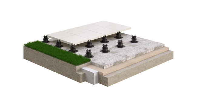 Coupe d'une terrasse surélevée sur plots réglables et dalles de terrasse