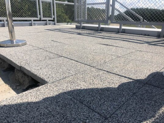 photo de terrasse sur des sacs de mortier de ciment 3
