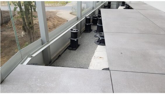 Étape par étape, la pose des dalles de terrasse sur plots 8