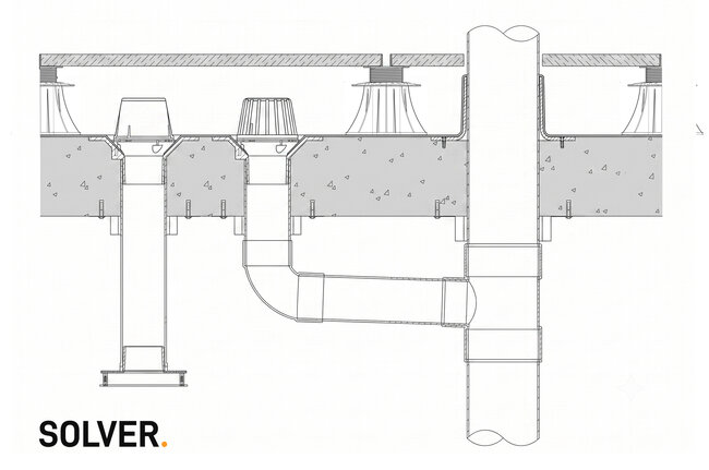 Dessin de coupe technique et architecturale montrant des plots de terrasse surélevés, des avaloirs de toit et l'intégration de l'évacuation des tuyaux sous le plancher de terrasse surélevé de SOLVER.